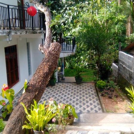 Miracle Villa Kandy Buitenkant foto