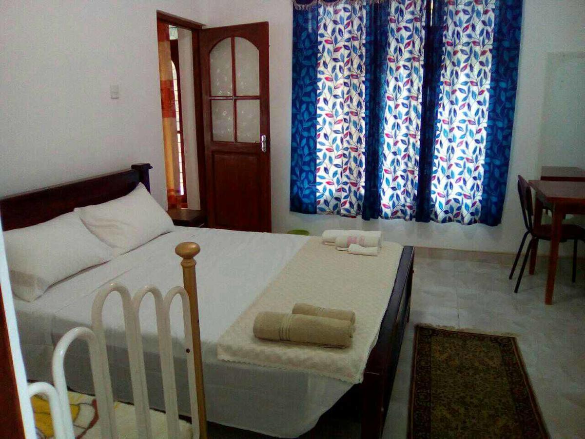 Miracle Villa Kandy Buitenkant foto
