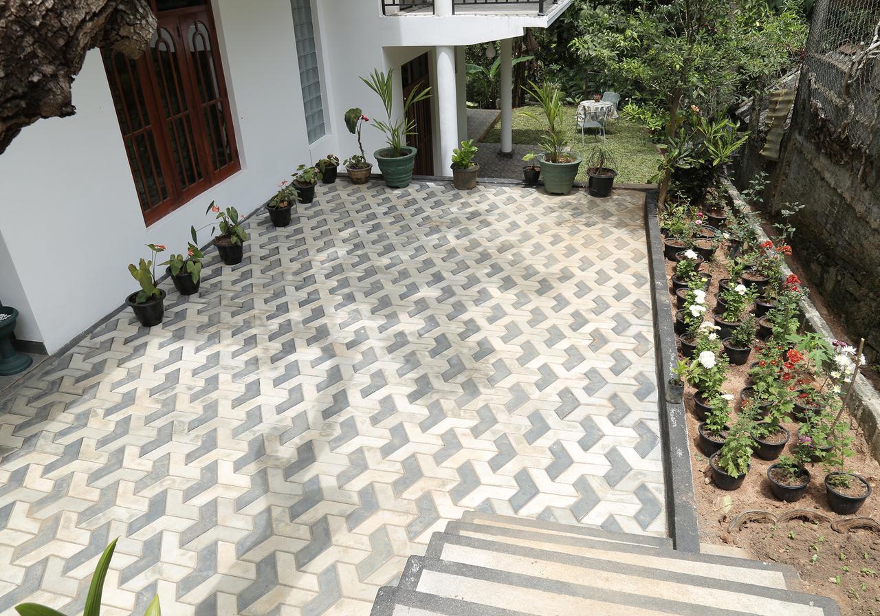 Miracle Villa Kandy Buitenkant foto