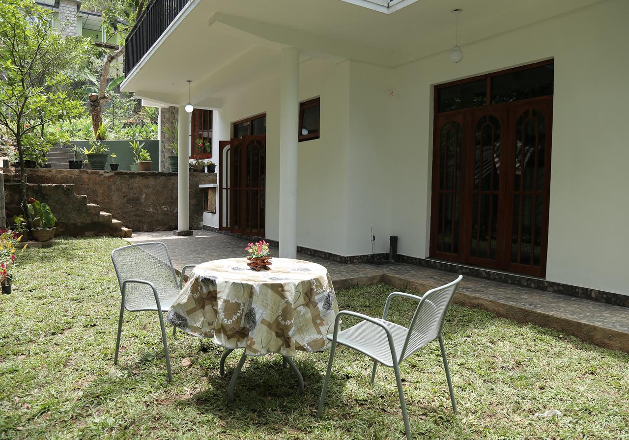Miracle Villa Kandy Buitenkant foto