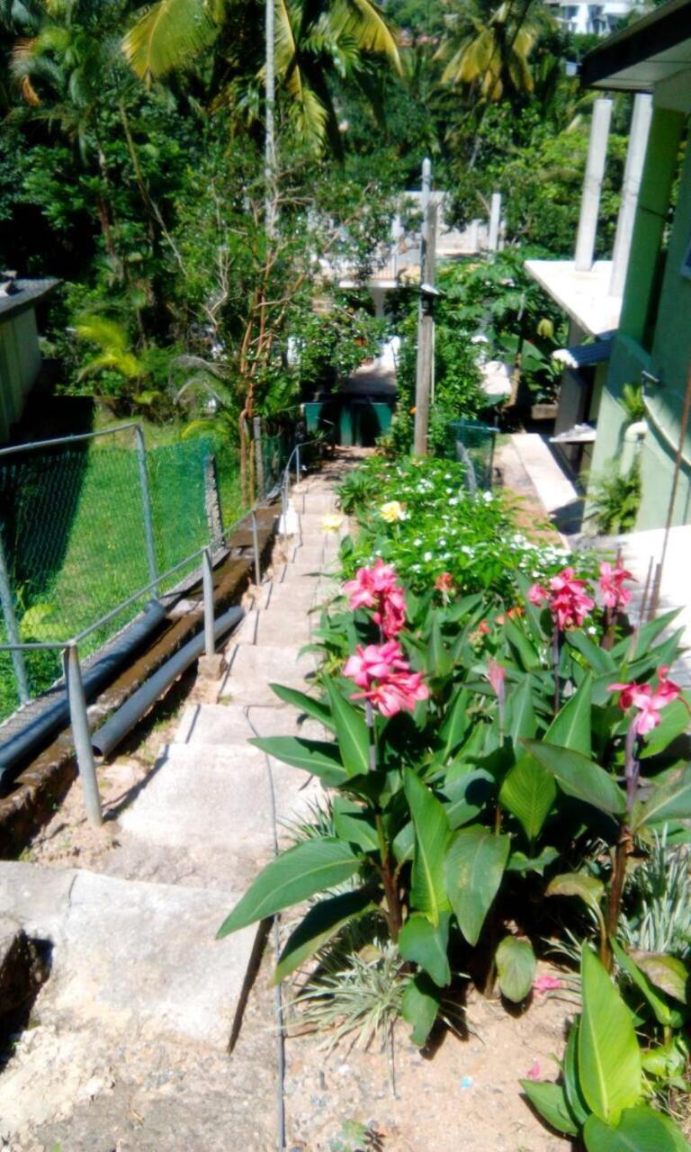 Miracle Villa Kandy Buitenkant foto